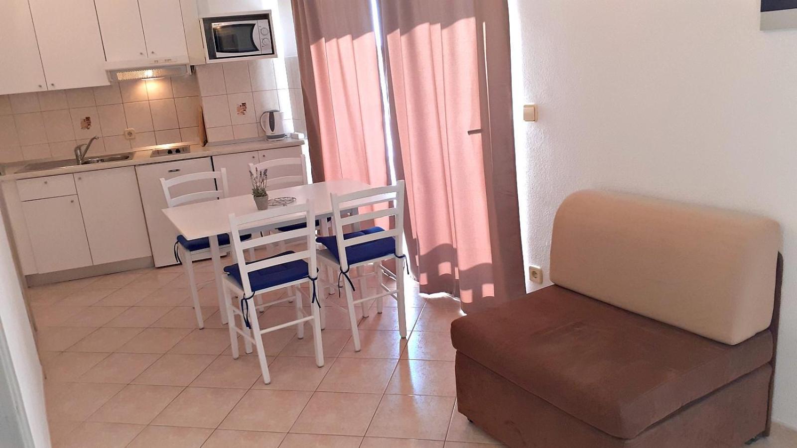 Apartments Villa Bonaca Baška Voda Rum bild