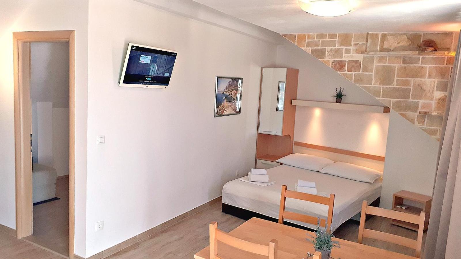 Apartments Villa Bonaca Baška Voda Rum bild