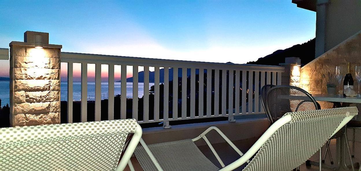 Apartments Villa Bonaca Baška Voda Rum bild