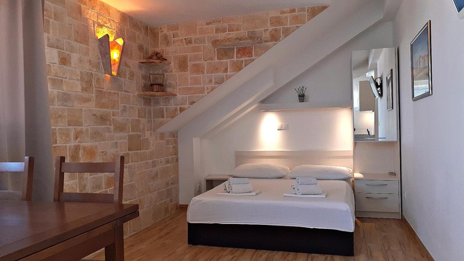 Apartments Villa Bonaca Baška Voda Rum bild