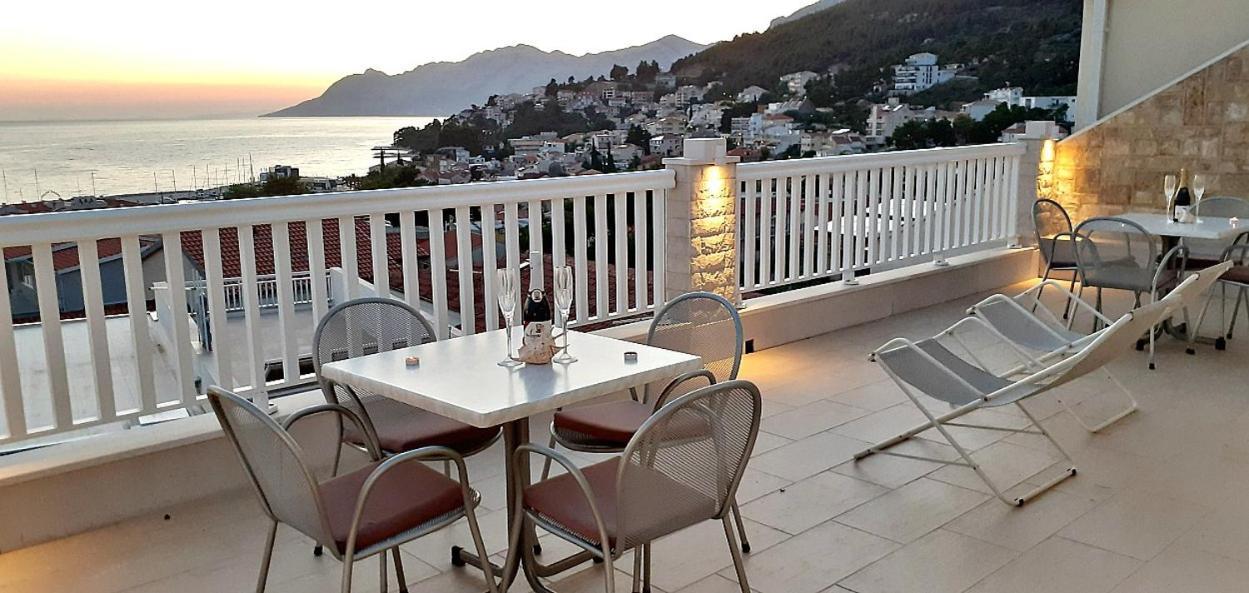 Apartments Villa Bonaca Baška Voda Exteriör bild